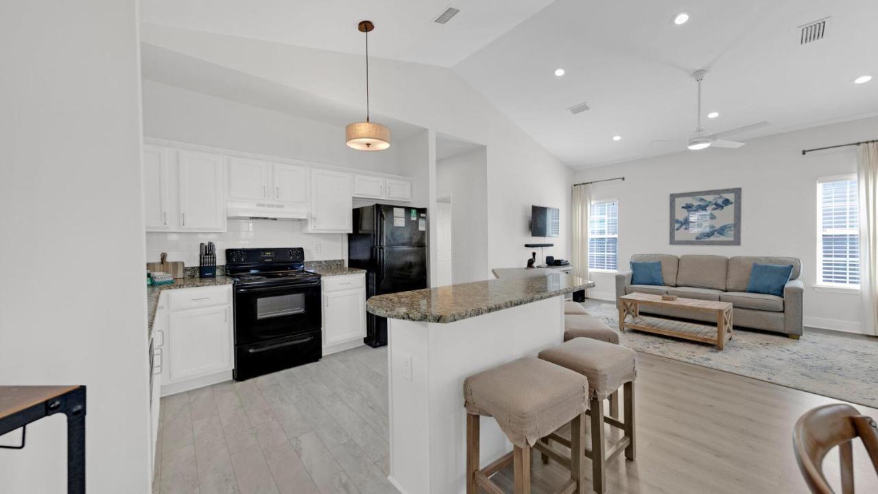Pelican House - Newly Remodeled, Professionally Decorated, Only About 1 Mile To Seaside! Santa Rosa Beach Exterior photo